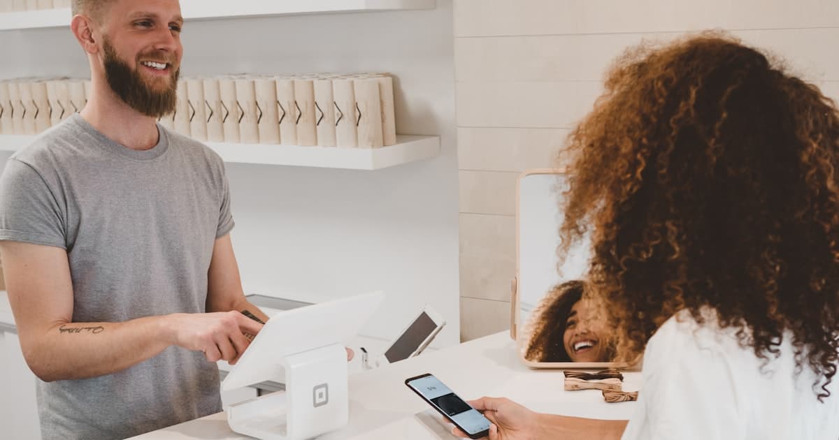 Shopify Price Monitoring: Apps, Tools, and Alternatives